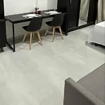 Studio Novo 417 - Metro Santana